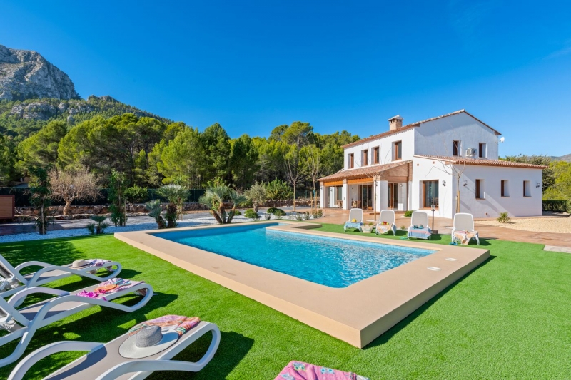 Rustic Finca en Venta en Calpe