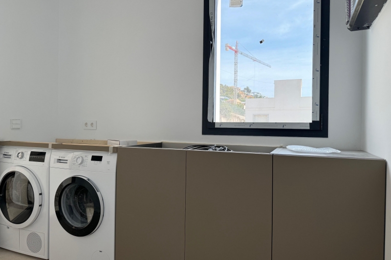 Preciosa villa con espectaculares vistas, de nueva obra a la Venta, en Calpe! 