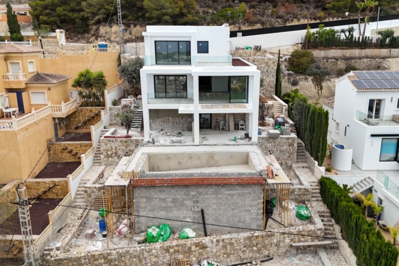 Preciosa villa con espectaculares vistas, de nueva obra a la Venta, en Calpe! 