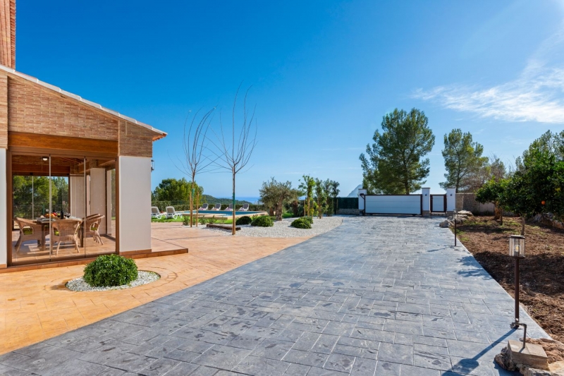 Rustic Finca en Venta en Calpe