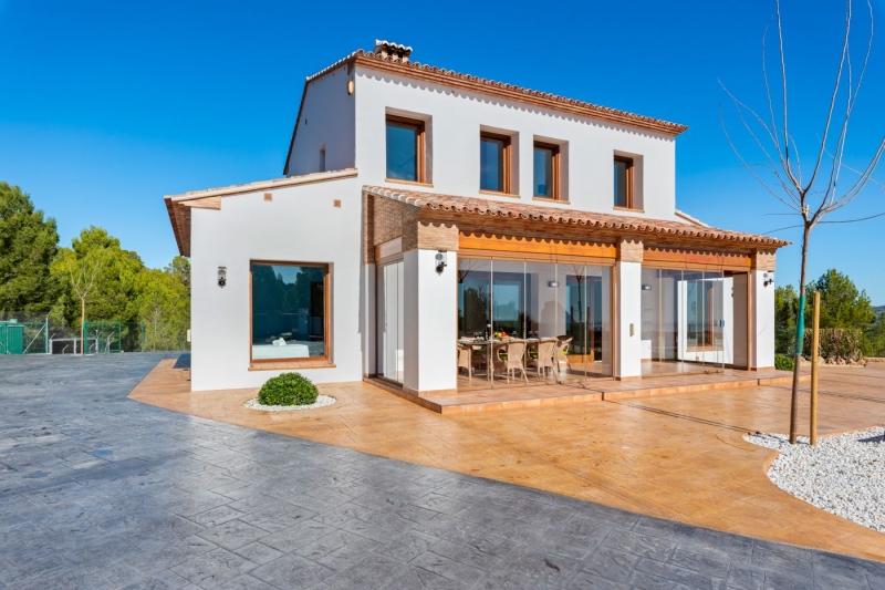 Rustic Finca en Venta en Calpe