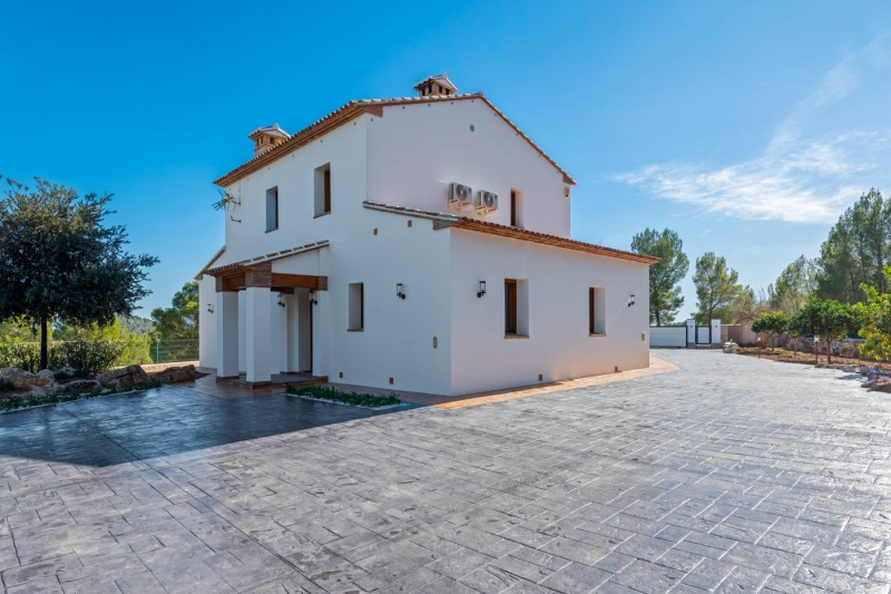 Rustic Finca en Venta en Calpe