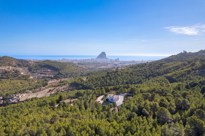 Rustic Finca en Venta en Calpe