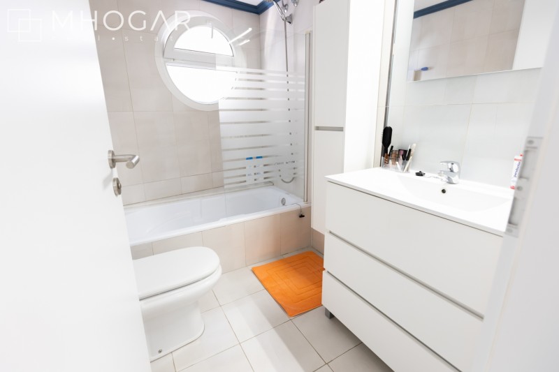 Precioso apartamento con vistas al mar y puerto de Calpe!