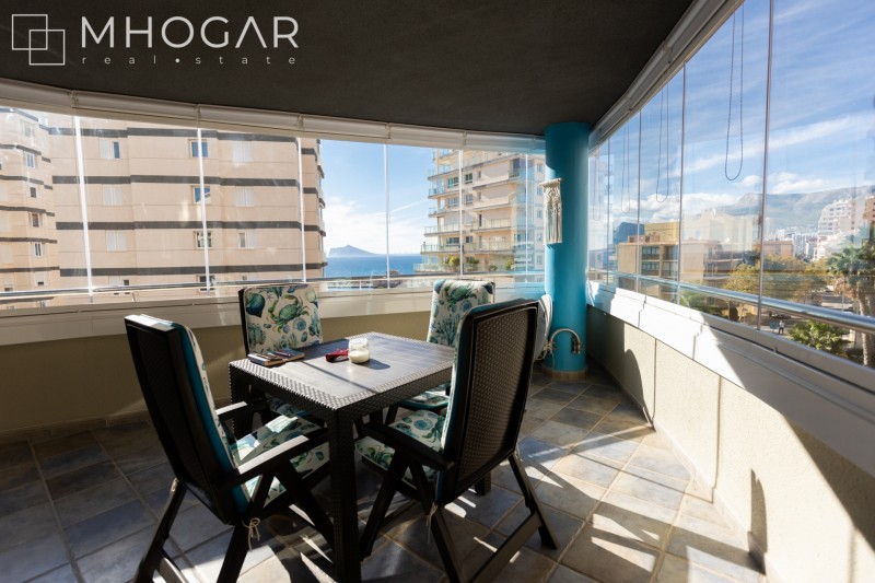 Precioso apartamento con vistas al mar y puerto de Calpe!